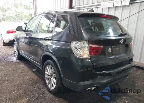 2017 BMW X3 xDrive28I z USA, uszkodzony, nr VIN 5UXWX9C50H0D96154